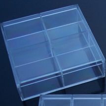 BOITE PLASTIQUE CRISTAL 4 CASES (10x10x3cm)