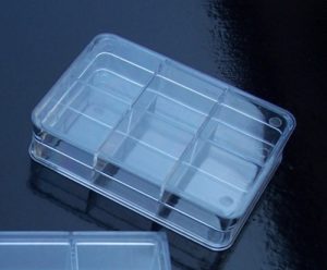 BOITE PLASTIQUE CRISTAL 6 CASES (6x9x2cm)