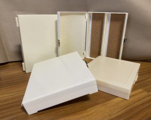 Boîte de rangement d'occasion