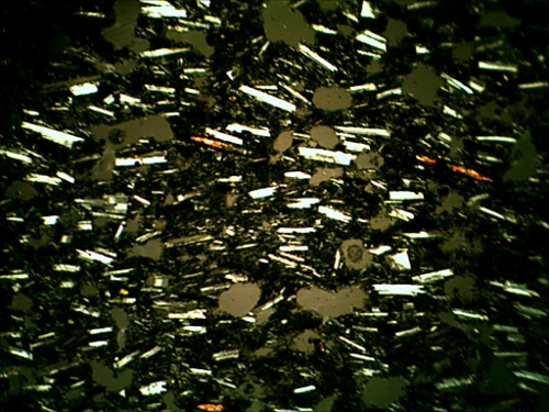 lame mince andésite