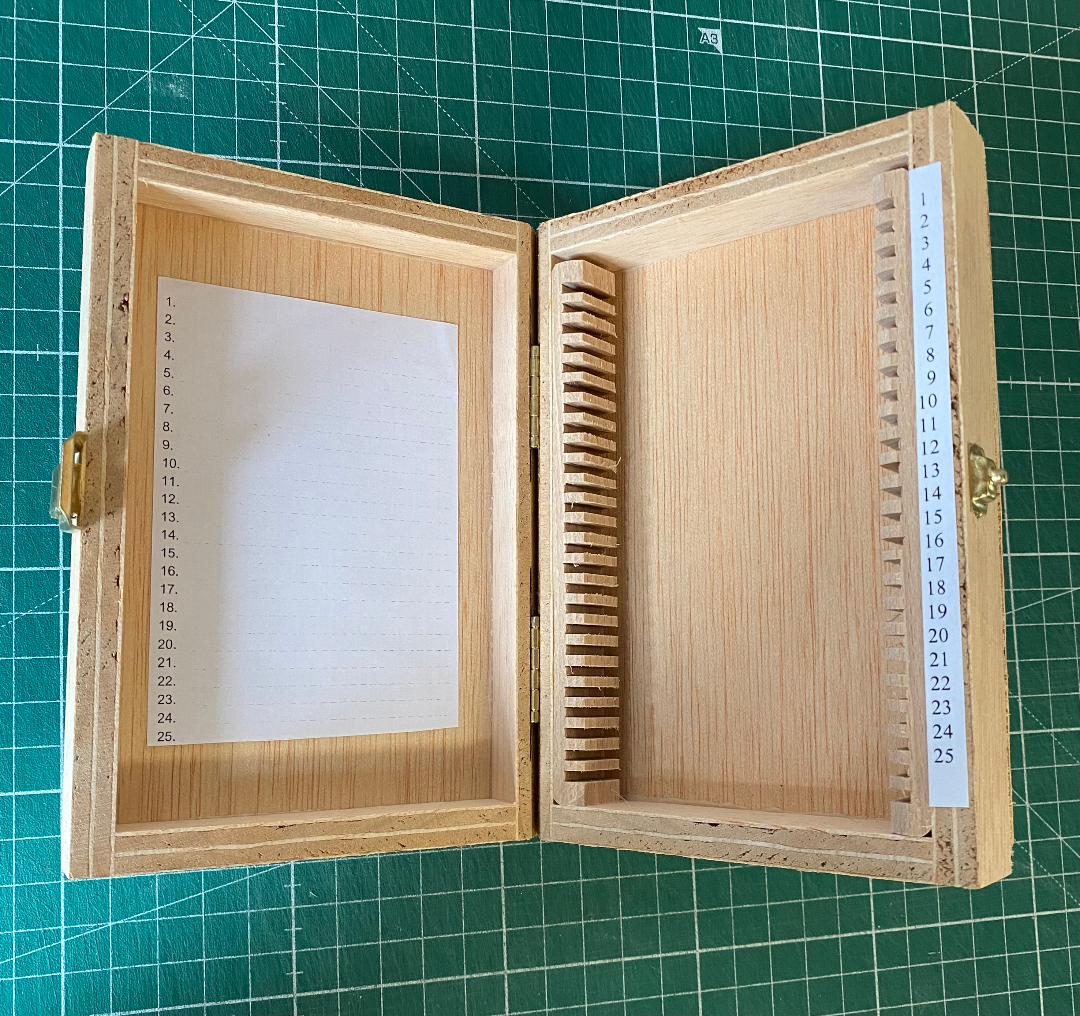boîte bois indexée 25 préparations de biologie